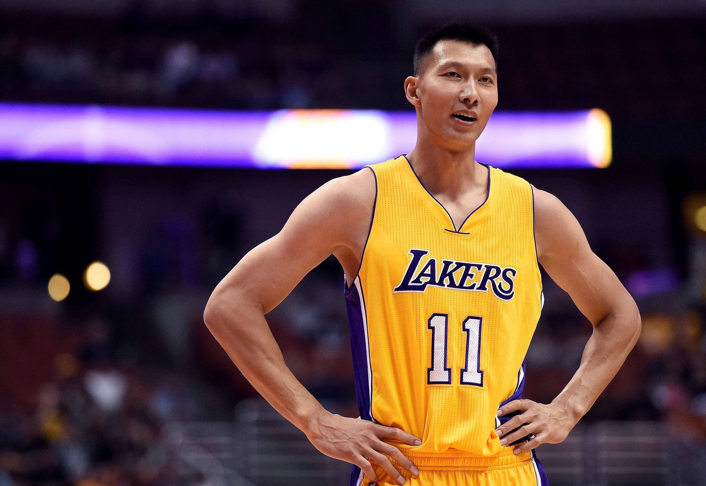 包含公牛横扫篮网,易建联惊艳四座的词条 包含公牛横扫篮网,易建联惊艳四座的词条