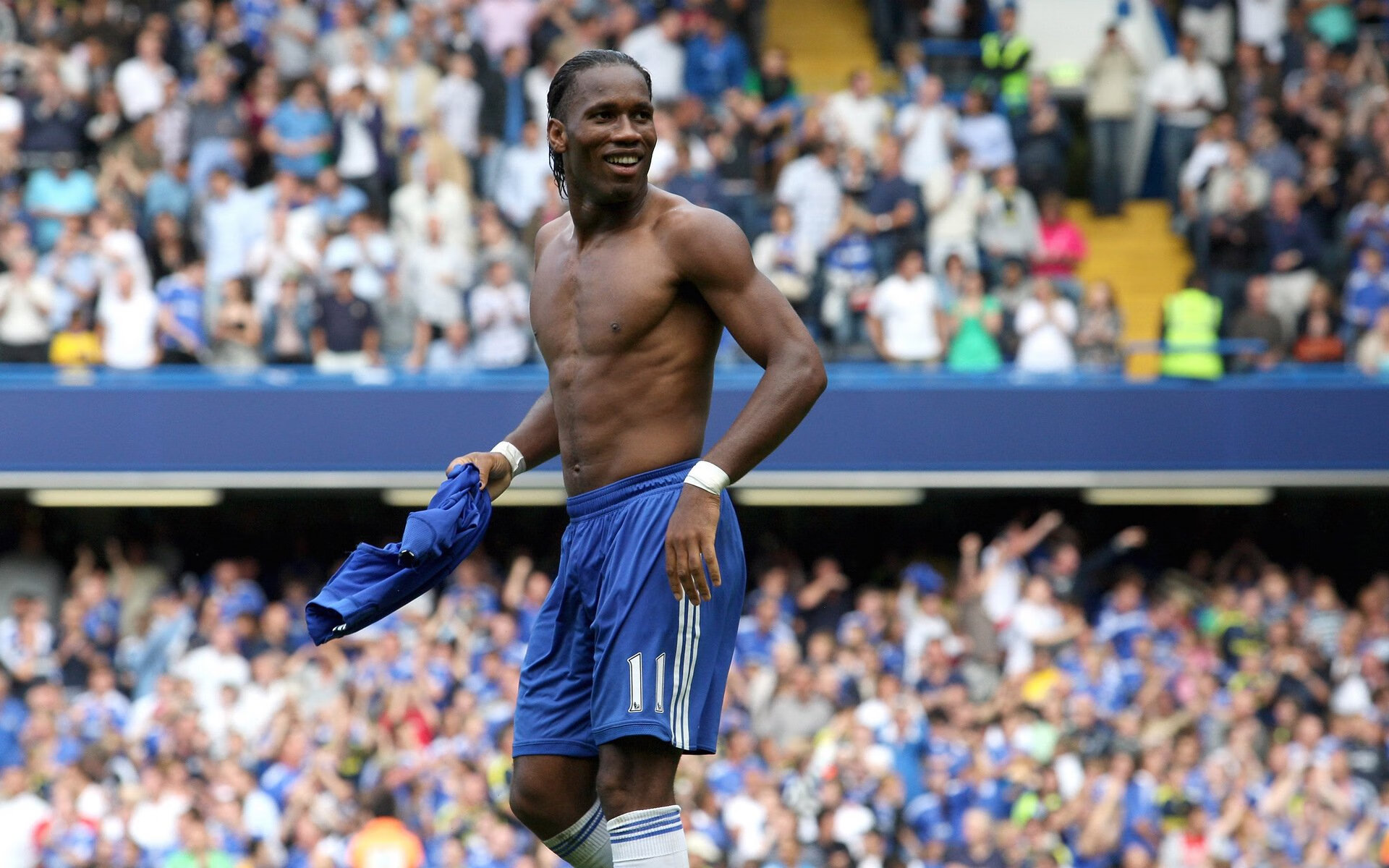 边界碰撞,当塞内加尔对阵佛罗伦萨,苏亚雷斯虚实激荡的全能史诗