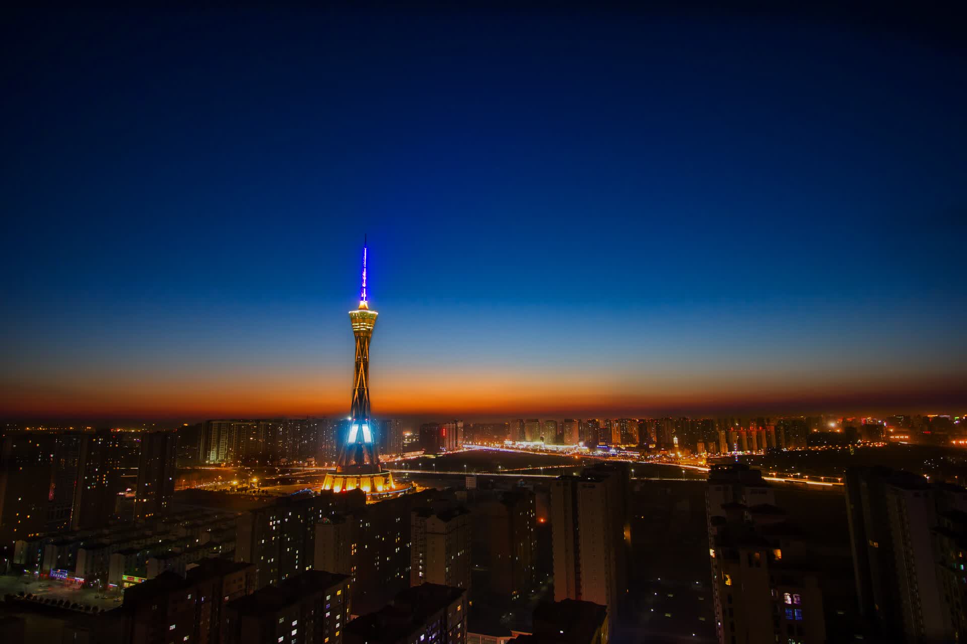 定义E组的唯一变量，当福登的左脚在瑞士军刀的寒光中写下英格兰寓言